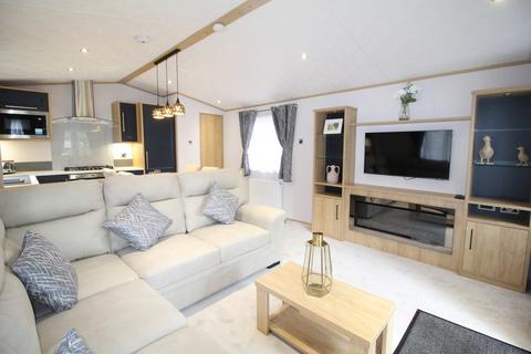 3 bedroom mobile home for sale, Lake View, Brokerswood Holiday Park, Brokerswood