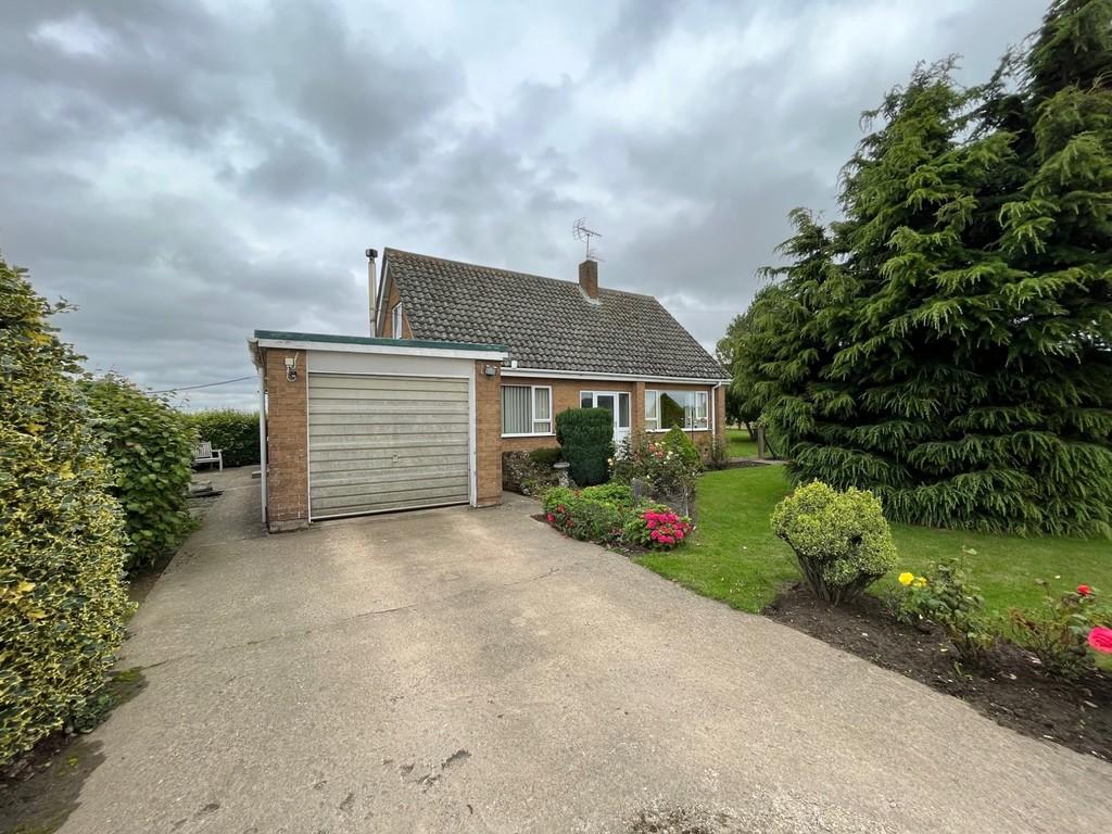Chopdike Drove, Gosberton Clough 3 bed detached bungalow for sale £