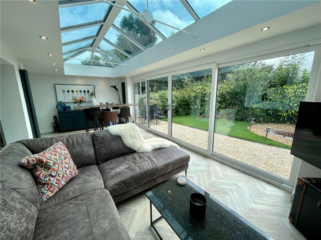 Ashbourne Drive, Coxhoe, Durham, DH6 3 bed link detached house £260,000