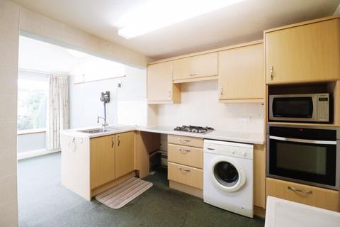 28 Kennett Road, Slough, SL3 8EE