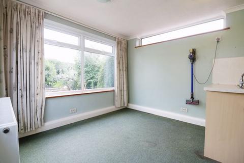 28 Kennett Road, Slough, SL3 8EE