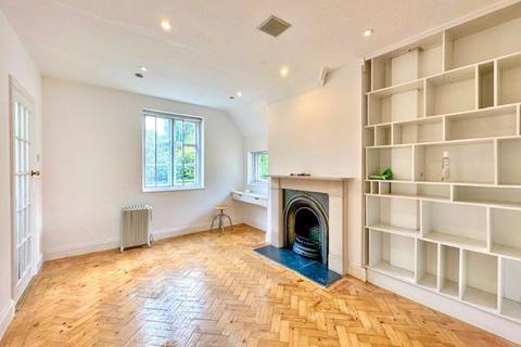 undefined, Addison Way, Hampstead Garden Suburb, NW11