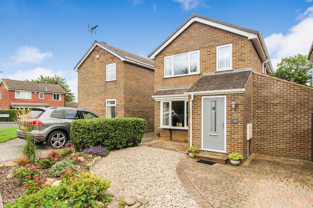 Farndale Road, Knaresborough 3 bed detached house for sale £325,000