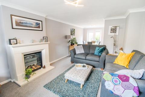 38 Farndale Road, Knaresborough, HG5 0NY