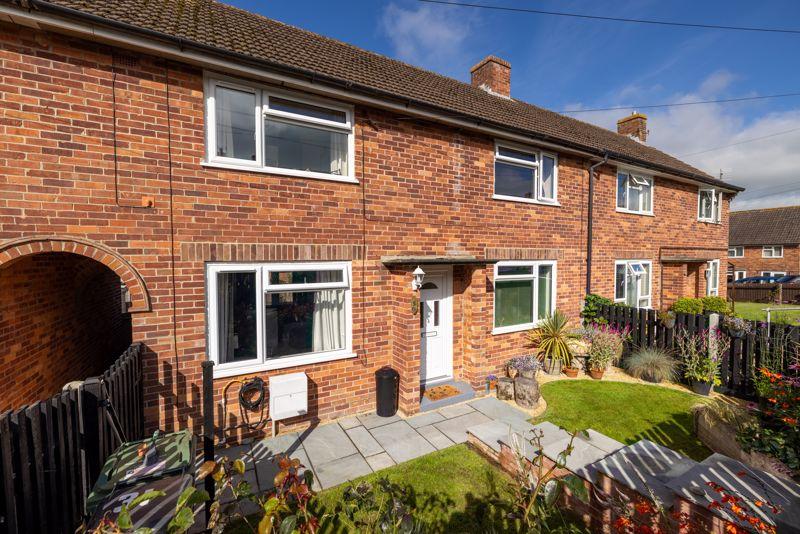 Victoria Park, Castle Cary 3 bed terraced house for sale £300,000