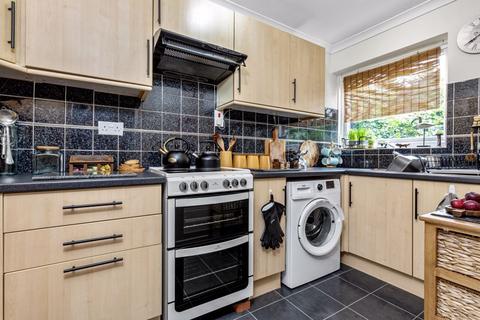 1 bedroom flat for sale - Swallow Close, Denvilles