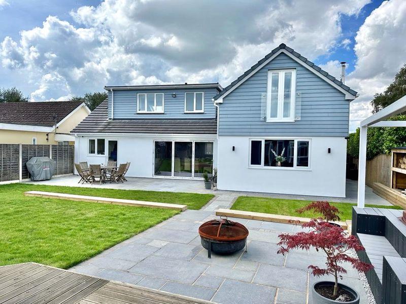 Highfield Road, Corfe Mullen, BH21 4 bed detached house for sale £825,000