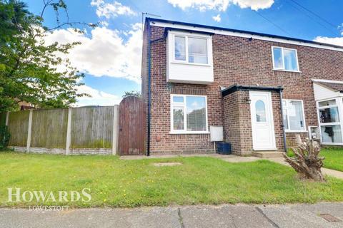 26 Buttercup Close, Carlton Colville, Lowestoft, NR33 8NW