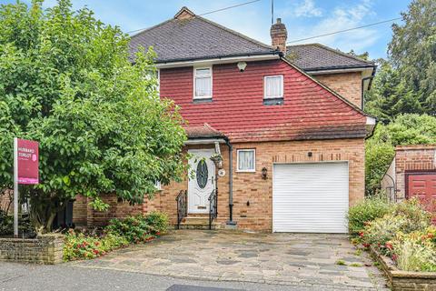 53 Elmfield Way, South Croydon, CR2 0EJ
