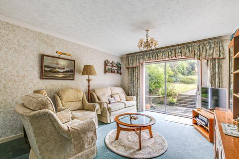53 Elmfield Way, South Croydon, CR2 0EJ
