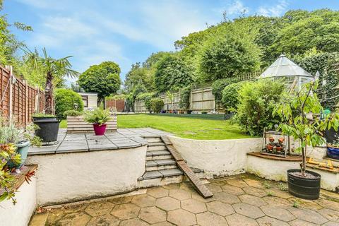 140 Littleheath Road, South Croydon, CR2 7SF