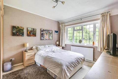 140 Littleheath Road, South Croydon, CR2 7SF