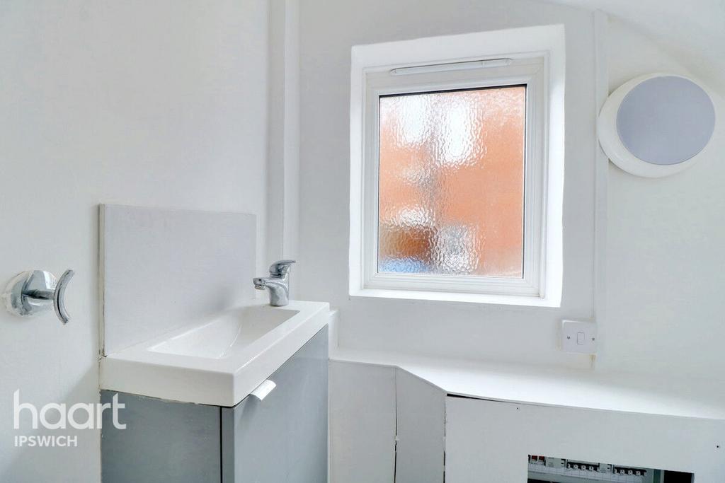 Cecil Road, Ipswich 3 bed semidetached house for sale £260,000