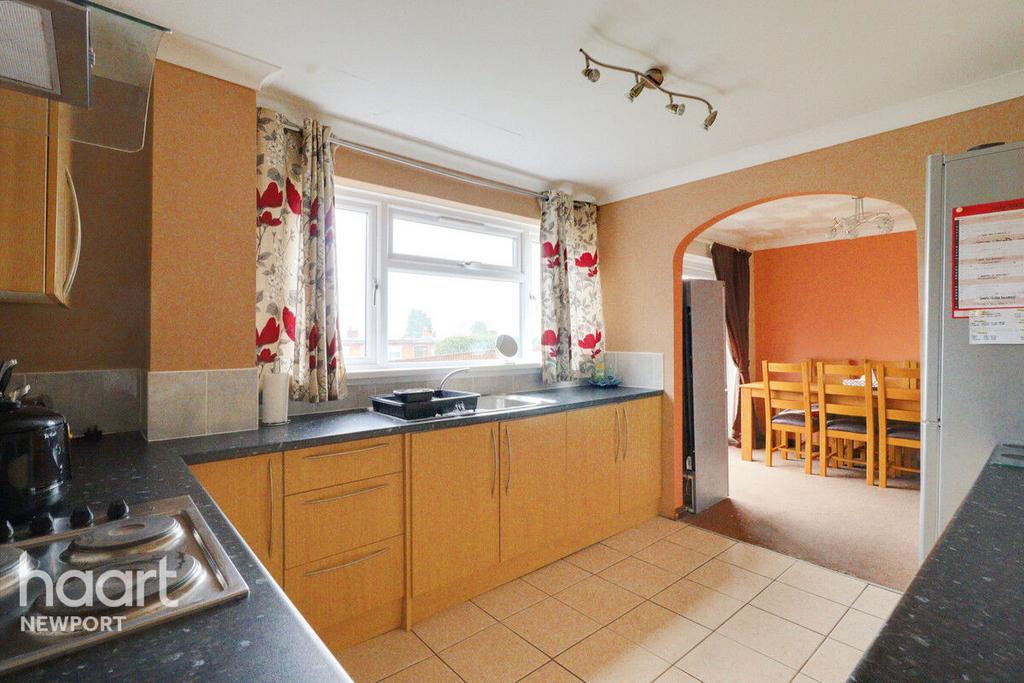 Shakespeare Crescent, Newport 4 bed semidetached house for sale £220,000