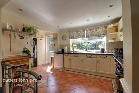 7 Chilcombe Drive, Priorslee, Telford, TF2 9TD