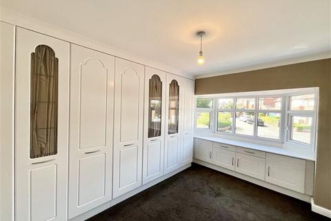 7 Bramley Hall Road, Sheffield, S13 8TX