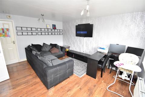 2 bedroom apartment for sale - Kinross Crescent, Luton, LU3