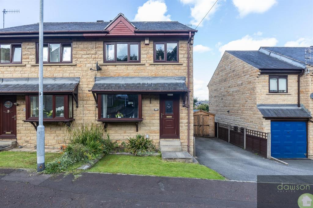 Caldercroft, Elland 3 bed semidetached house £225,000