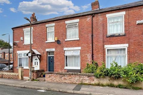 2 bedroom terraced house to rent, Albion Street, Sale