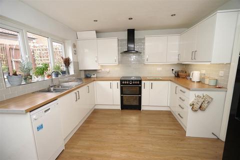 14 Brooklands, Horwich, Bolton, BL6 5RW