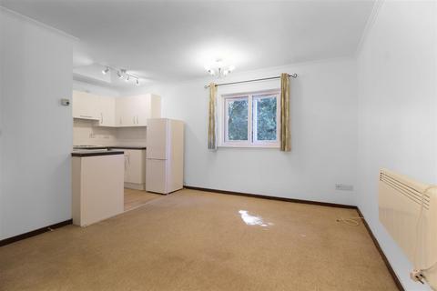 1 bedroom flat for sale, Church Row, Ware