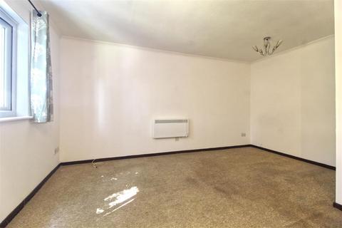 1 bedroom flat for sale, Church Row, Ware