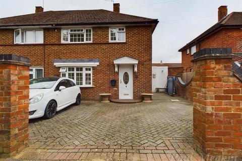 129 Uvedale Crescent, New Addington, Croydon, CR0 0BW