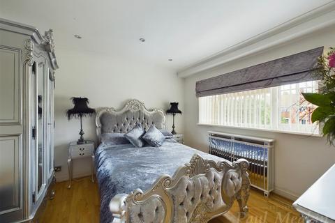 129 Uvedale Crescent, New Addington, Croydon, CR0 0BW