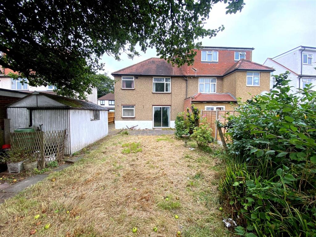 Oxford Avenue, St. Albans 3 bed semidetached house for sale £585,000