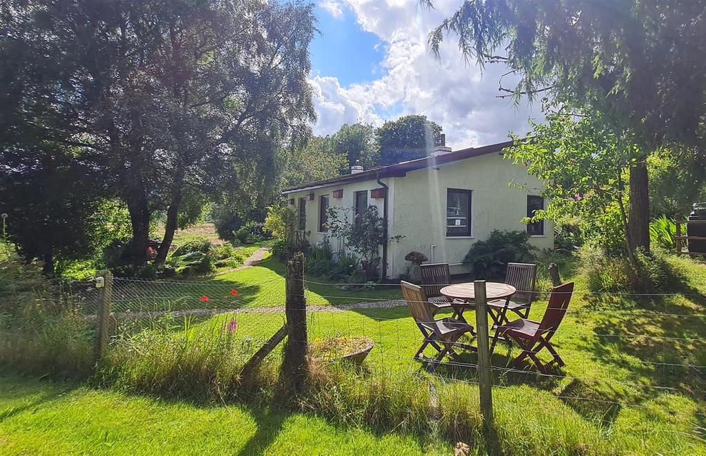Guests garden