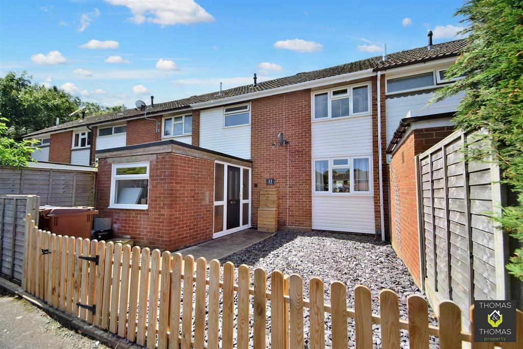 Yew Tree Way, Churchdown, Gloucester 3 bed terraced house £240,000
