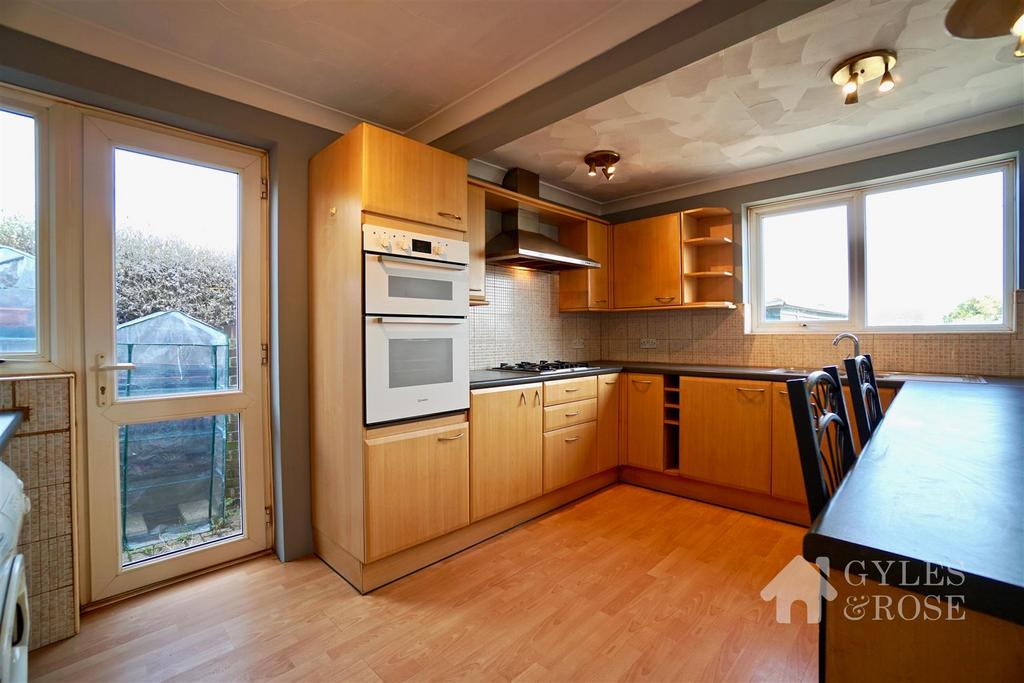 Holland On Sea 3 bed detached bungalow for sale £300,000