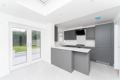 17 Station Road, London, W7 3JD