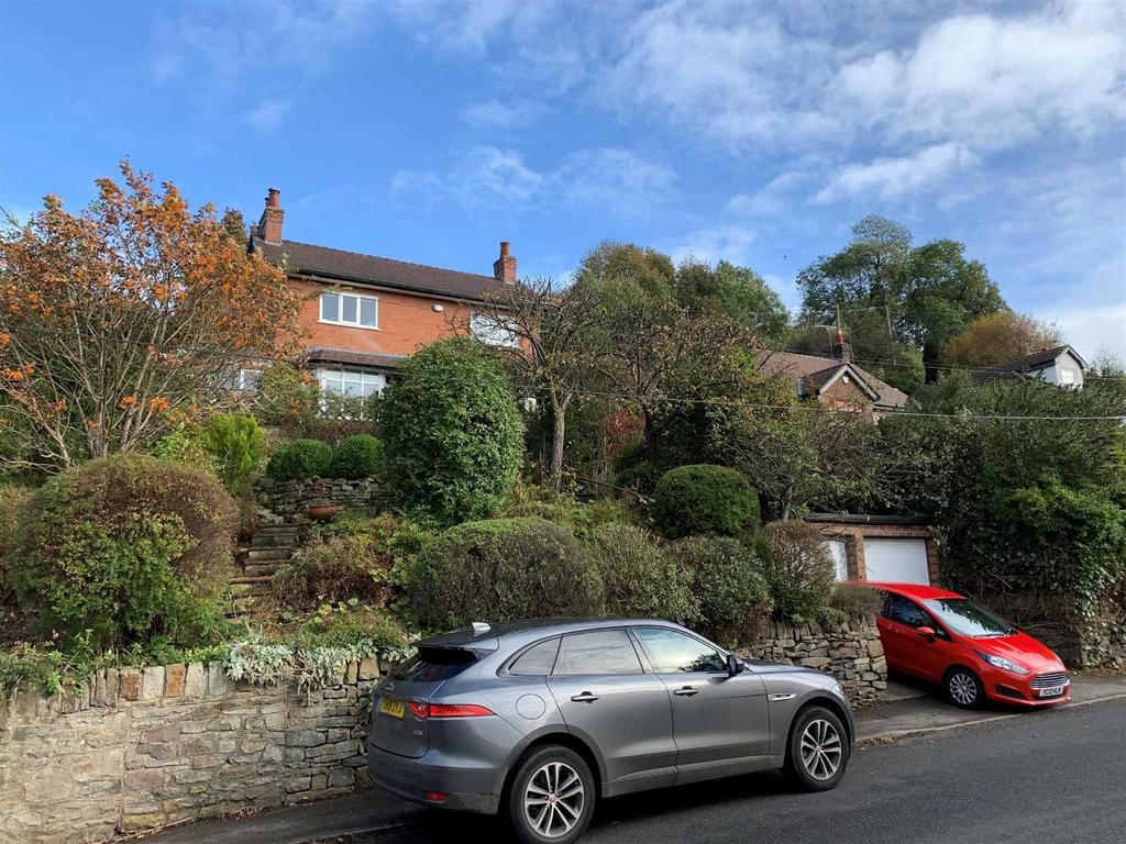 Hague Bar, New Mills, High Peak 4 bed detached house £475,000
