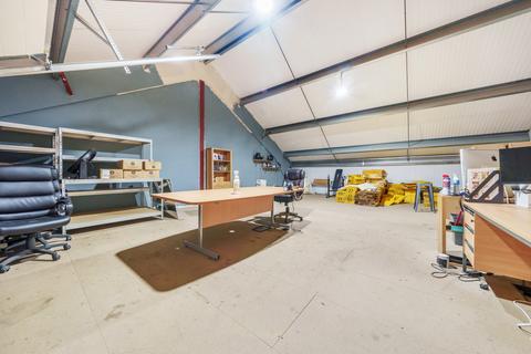 Storage to rent, Stirlin Court, Saxilby, LN1