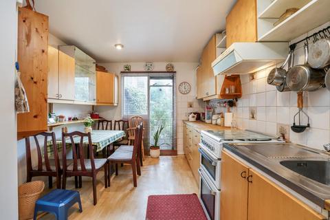 5 Owens Way, London, SE23 1RW