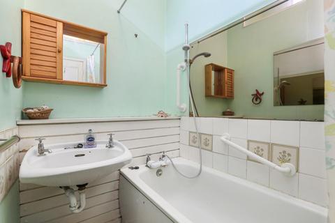 5 Owens Way, London, SE23 1RW