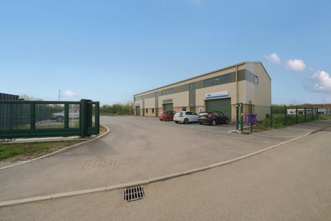 Industrial unit to rent, Willoughton Place, Willoughton Drive, DN21