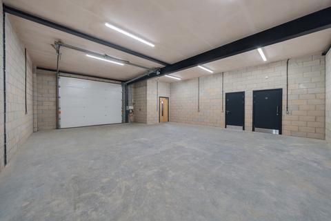 Industrial unit to rent, Willoughton Place, Willoughton Drive, DN21