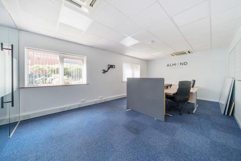 Office to rent, Building E1, The Point Office Park, LN6