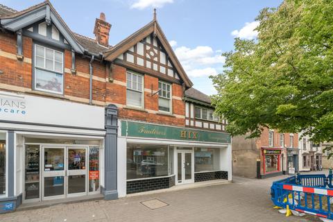 Retail property (high street) to rent, Southgate, Sleaford, NG34