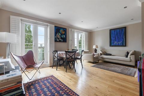 3 bedroom flat for sale, Hall Road, St John's Wood, NW8