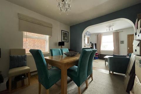 20 Avenue Terrace, Stonehouse, GL10 3RE