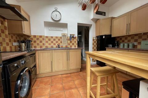 20 Avenue Terrace, Stonehouse, GL10 3RE