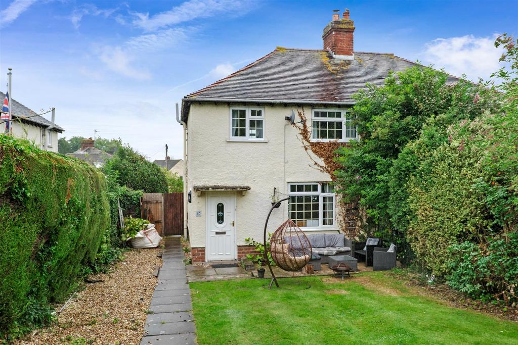 Pitchers Hill, Wickhamford, Evesham 2 bed semidetached house for sale