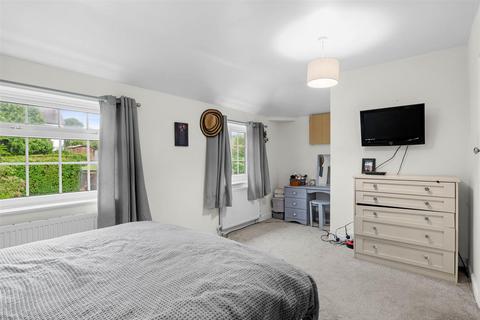 57 Pitchers Hill, Wickhamford, Evesham, WR11 7RT
