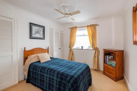 13 Common Lane, Dartford, DA2 7DE