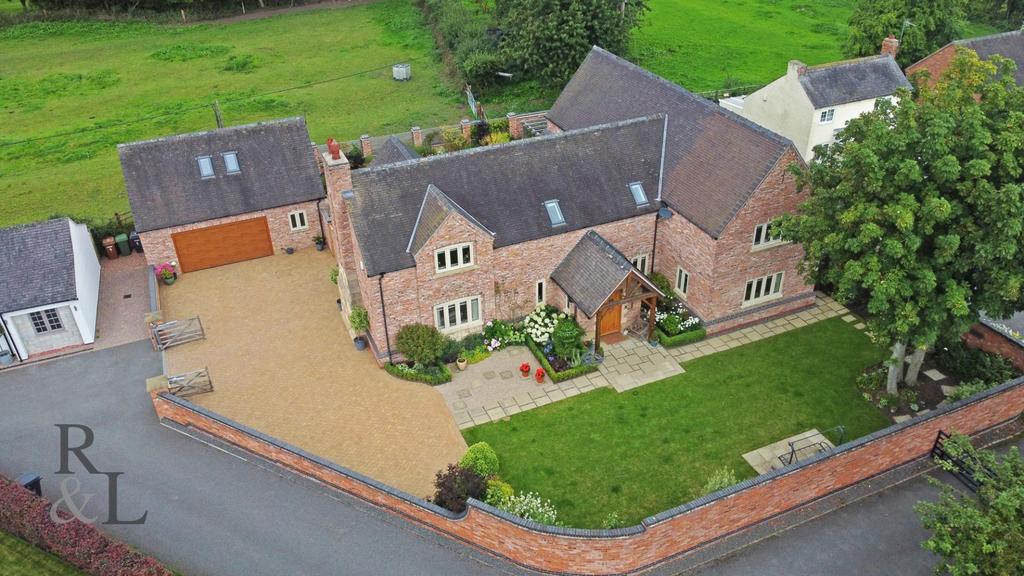 Dairy Lane, Nether Broughton, Melton Mowbray 5 bed detached house for