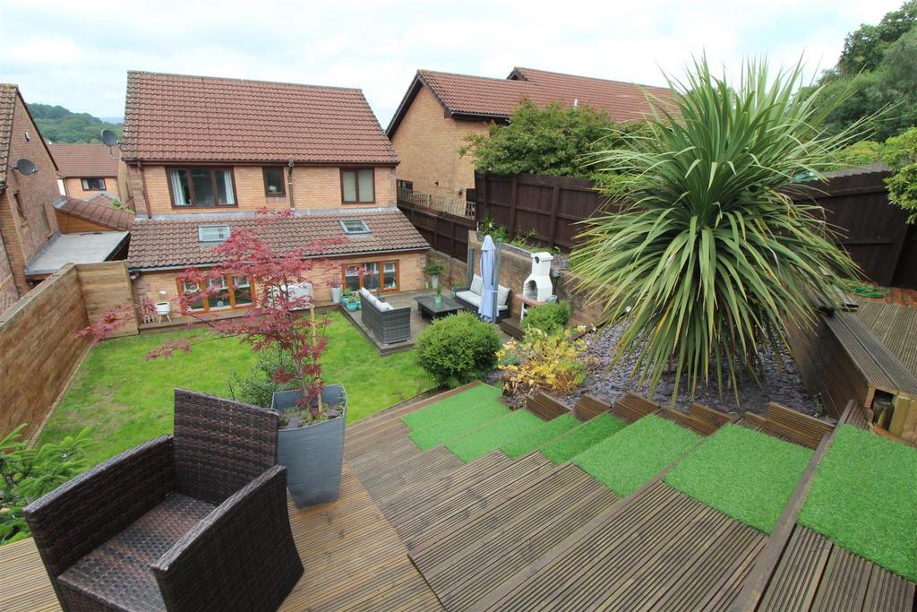 Plynlimon Close, Croespenmaen NP11 4 bed detached house for sale £463,750