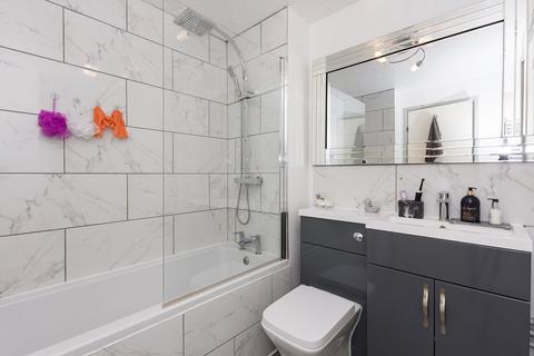 51 Louvain Road, Greenhithe, DA9 9DY